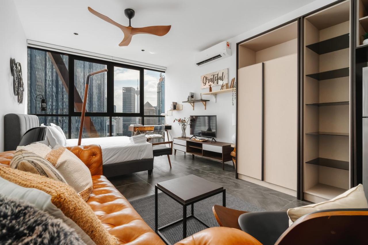 Scarletz Klcc Apartments By Soulasia Kuala Lumpur Eksteriør billede