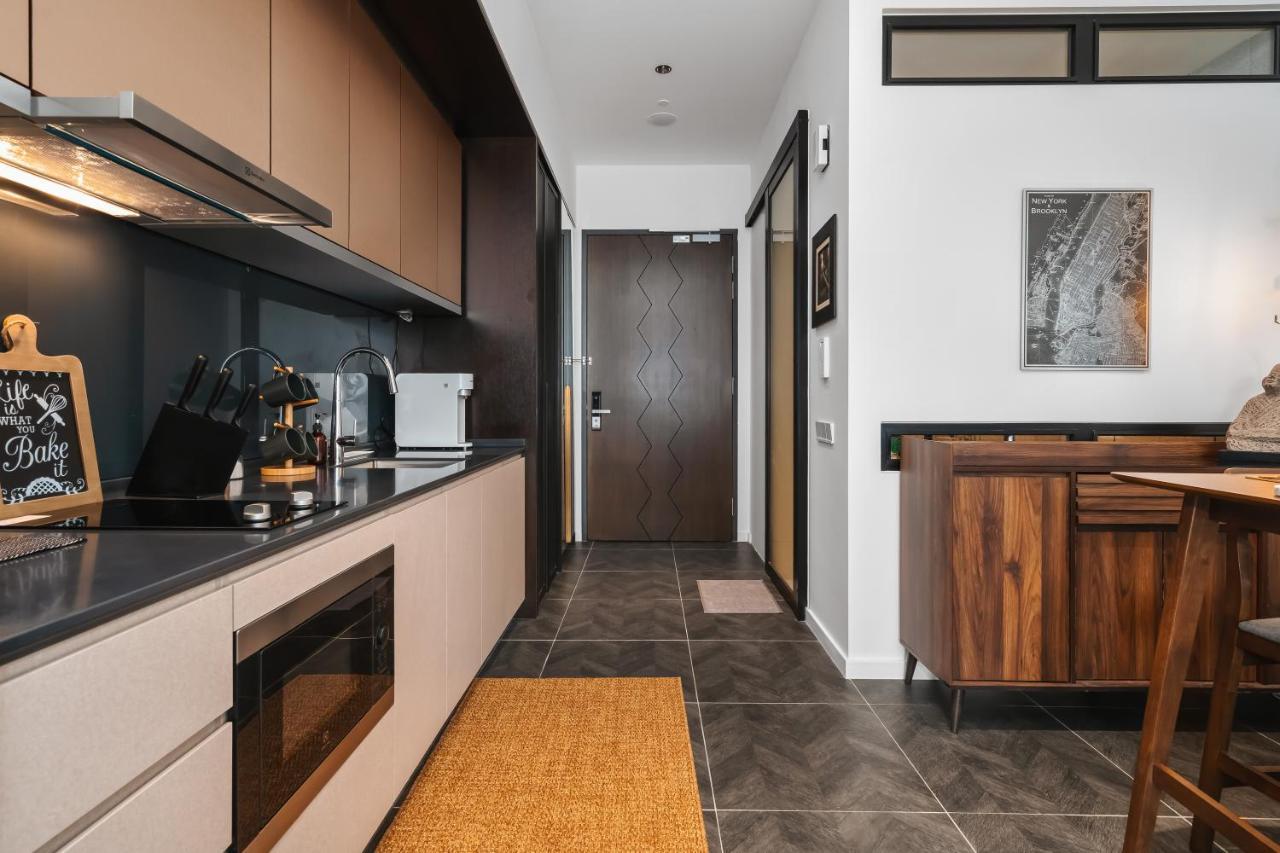 Scarletz Klcc Apartments By Soulasia Kuala Lumpur Eksteriør billede