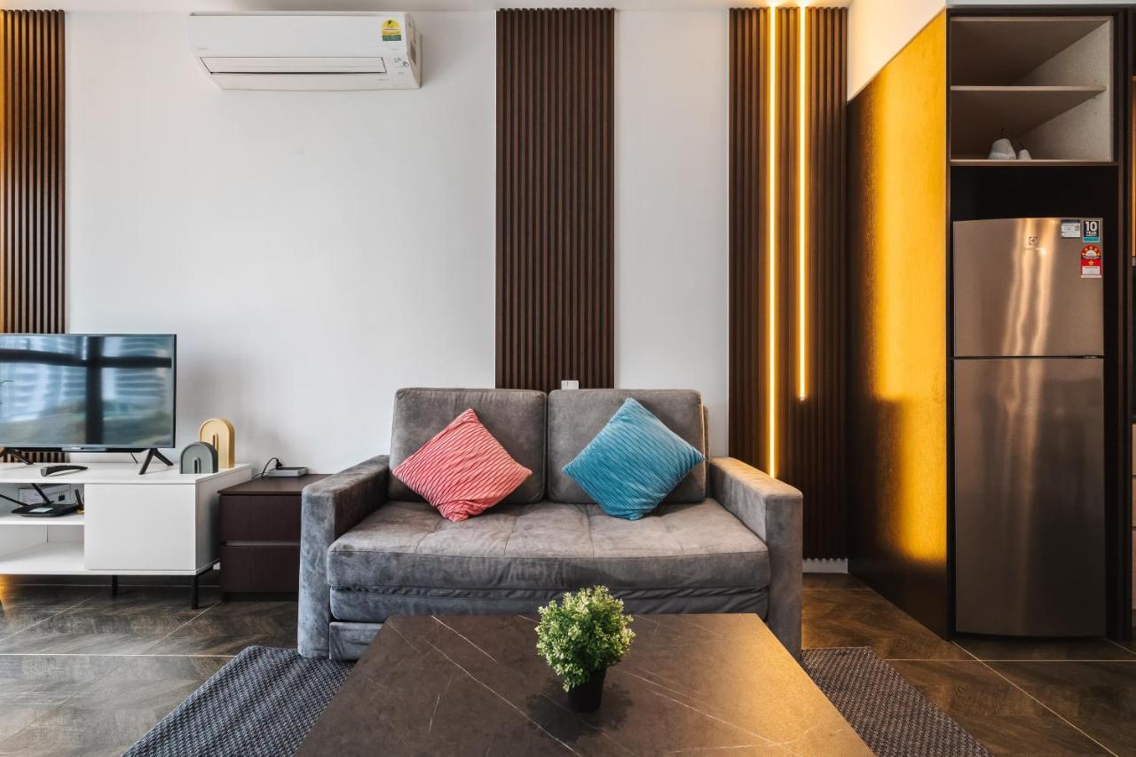 Scarletz Klcc Apartments By Soulasia Kuala Lumpur Eksteriør billede