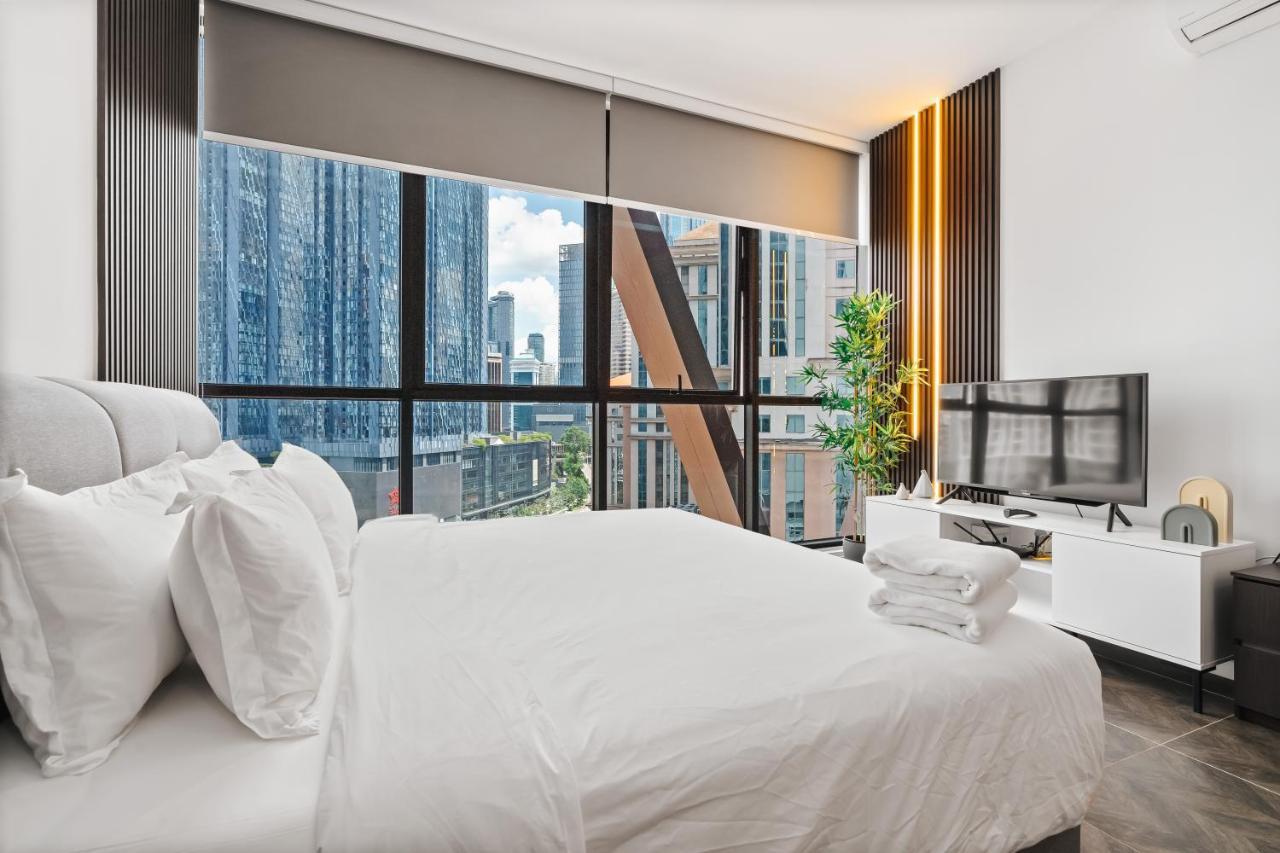 Scarletz Klcc Apartments By Soulasia Kuala Lumpur Eksteriør billede