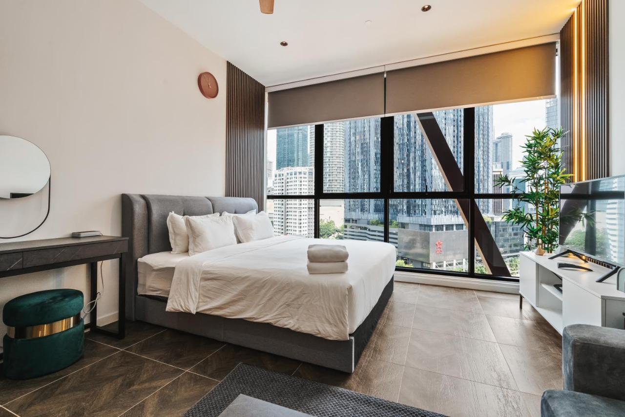 Scarletz Klcc Apartments By Soulasia Kuala Lumpur Eksteriør billede